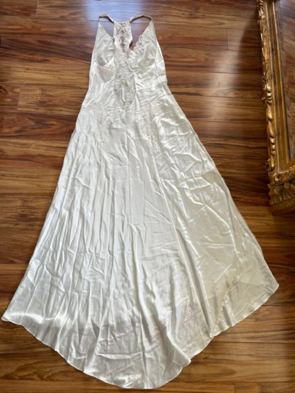 Victoria’s Secret Vintage Lace Trim Satin V-Neck Nightgown, White, Size M - Picture 2 of 13